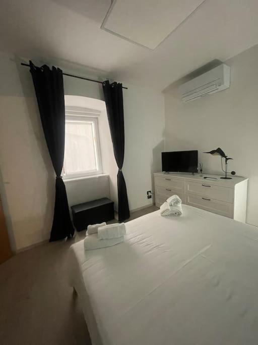 Viale Miramare 31- Delizioso Mini Loft Industrial Apartment *